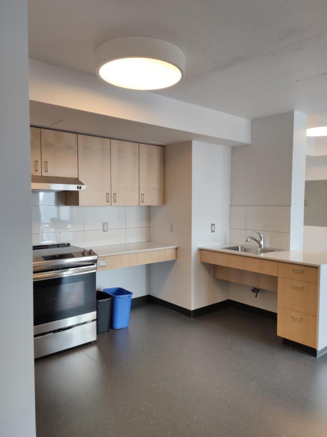 Toronto Metropolitan University-Daphne Cockwell Complex Residence ภายนอก รูปภาพ