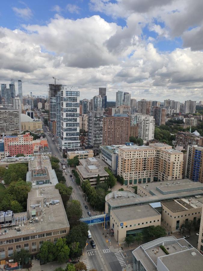 Toronto Metropolitan University-Daphne Cockwell Complex Residence ภายนอก รูปภาพ