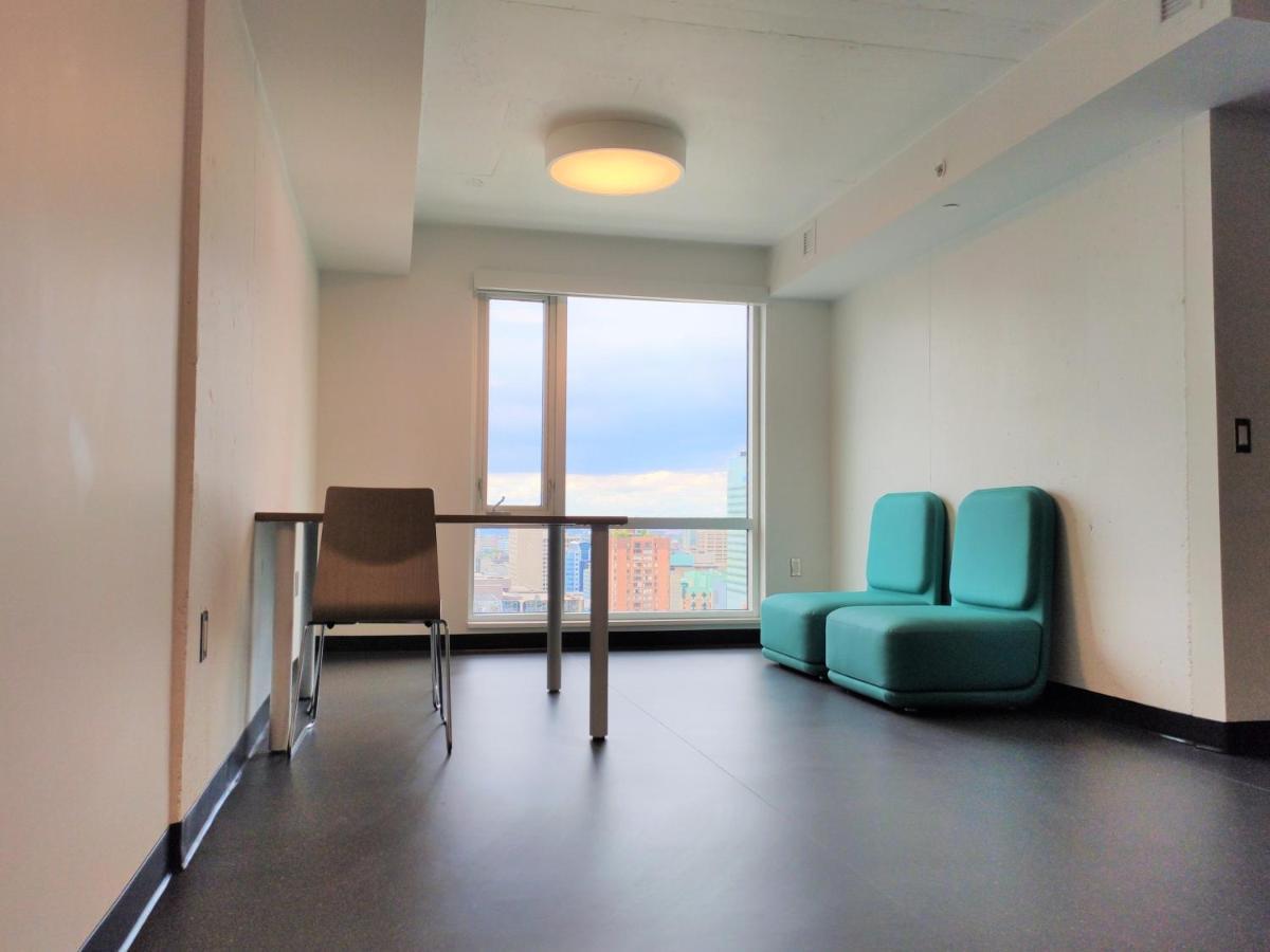 Toronto Metropolitan University-Daphne Cockwell Complex Residence ภายนอก รูปภาพ