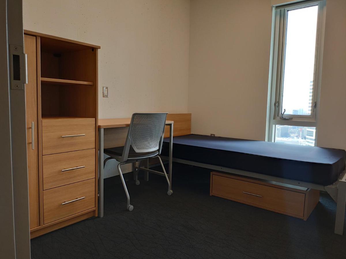 Toronto Metropolitan University-Daphne Cockwell Complex Residence ภายนอก รูปภาพ