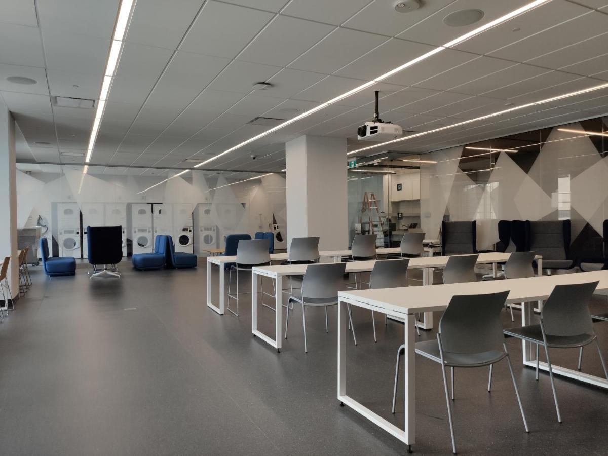 Toronto Metropolitan University-Daphne Cockwell Complex Residence ภายนอก รูปภาพ