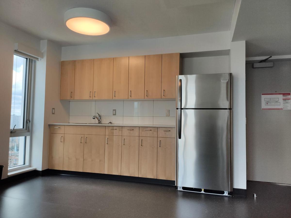 Toronto Metropolitan University-Daphne Cockwell Complex Residence ภายนอก รูปภาพ
