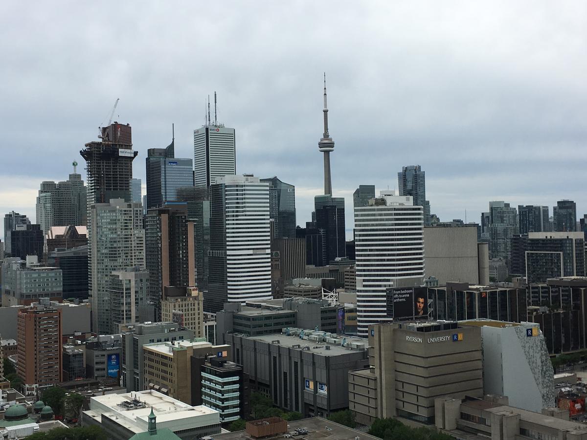 Toronto Metropolitan University-Daphne Cockwell Complex Residence ภายนอก รูปภาพ