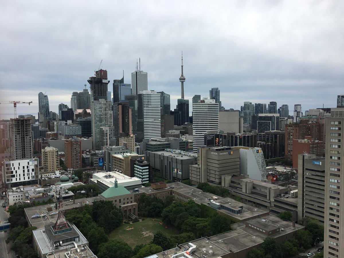 Toronto Metropolitan University-Daphne Cockwell Complex Residence ภายนอก รูปภาพ