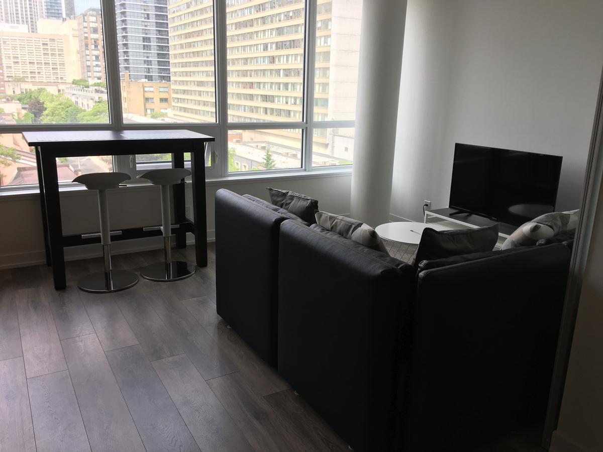 Toronto Metropolitan University-Daphne Cockwell Complex Residence ภายนอก รูปภาพ